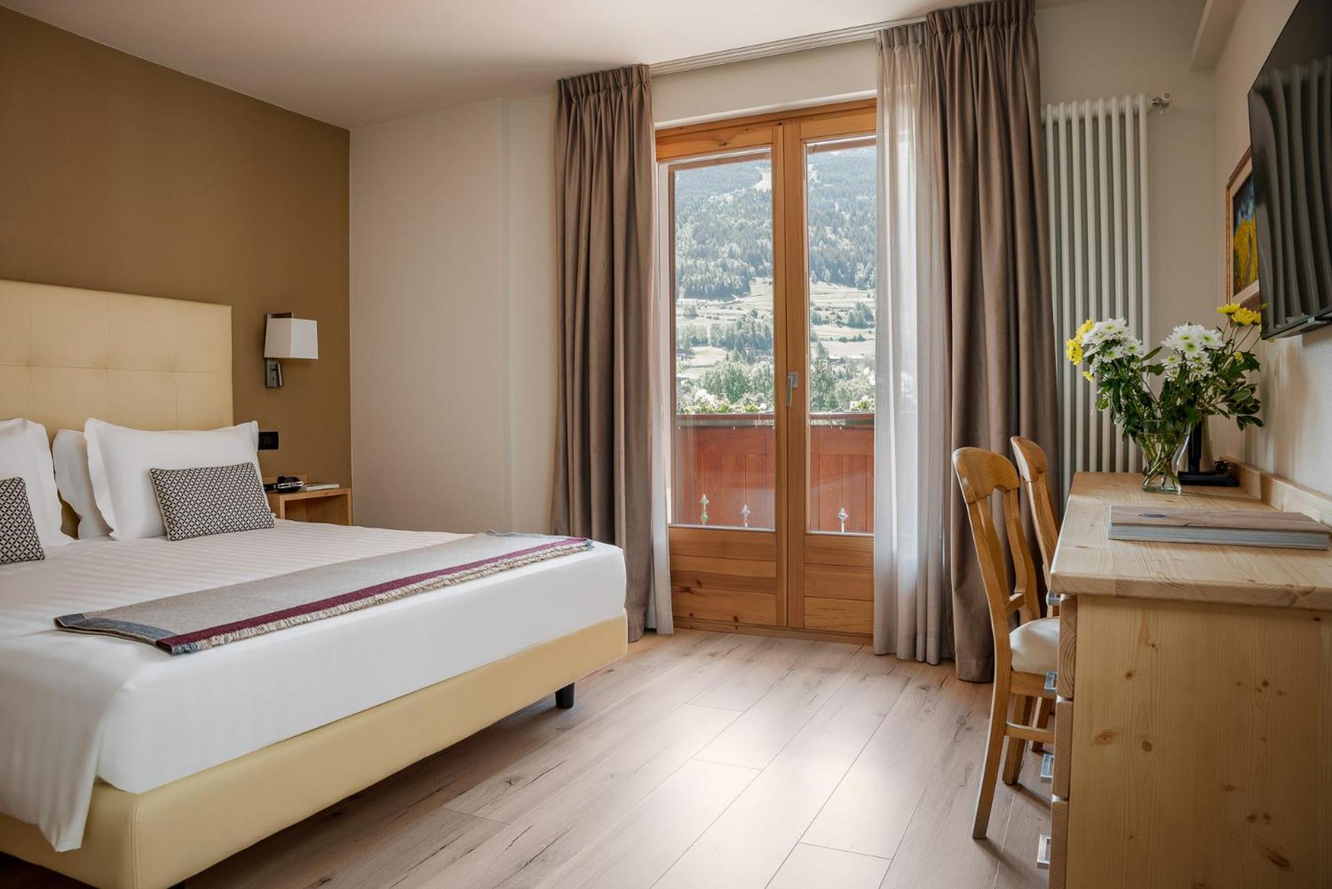 Hotel Cristallo Bormio Luaran gambar