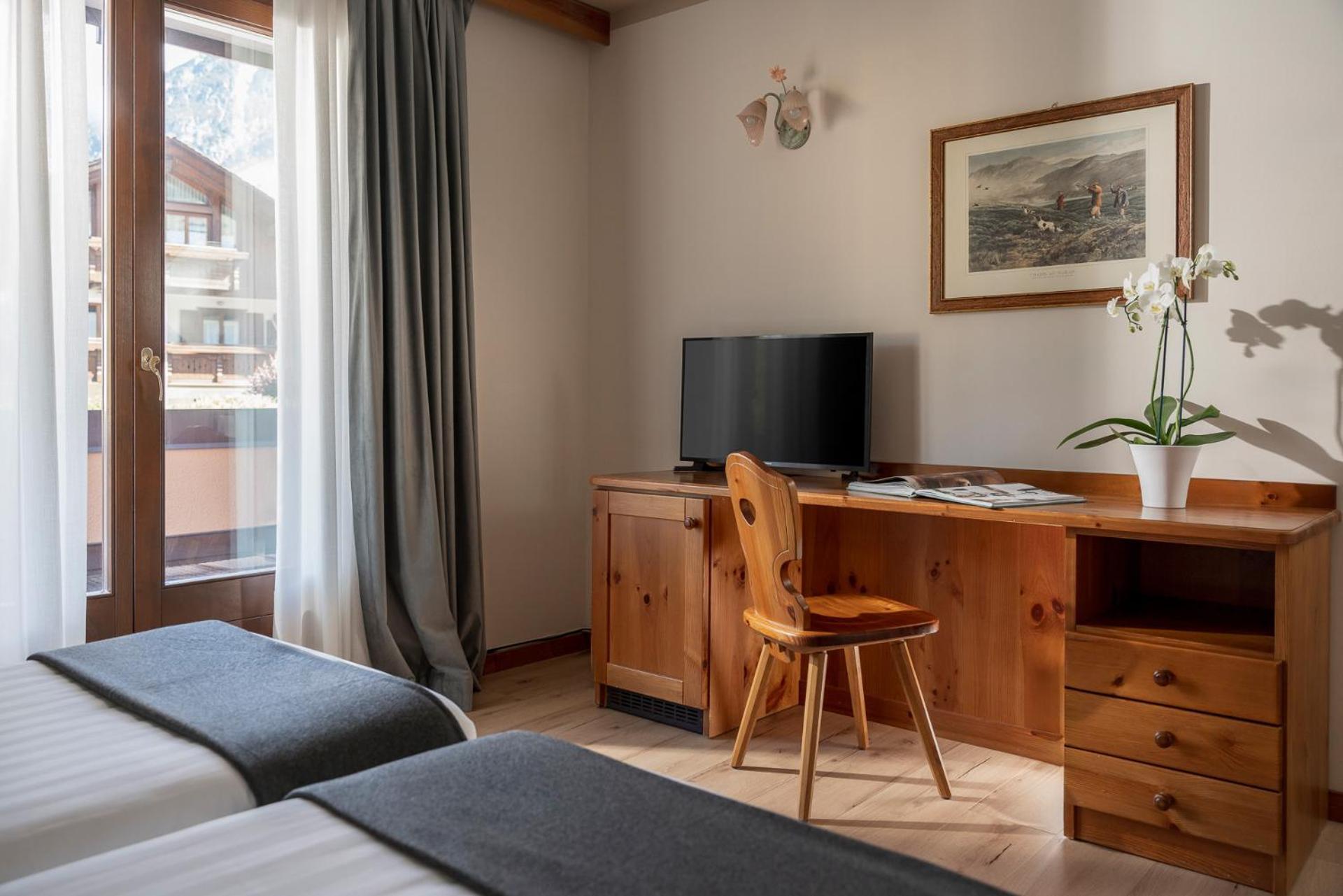 Hotel Cristallo Bormio Luaran gambar